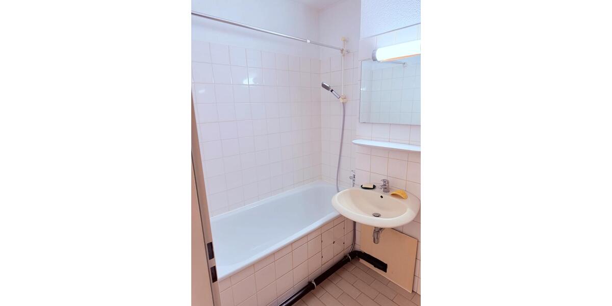 Erdgeschoßwohnung Esslingen am Neckar - 2 Zimmer, 53 m&sup2;, 850&euro; | Angebot:26301447