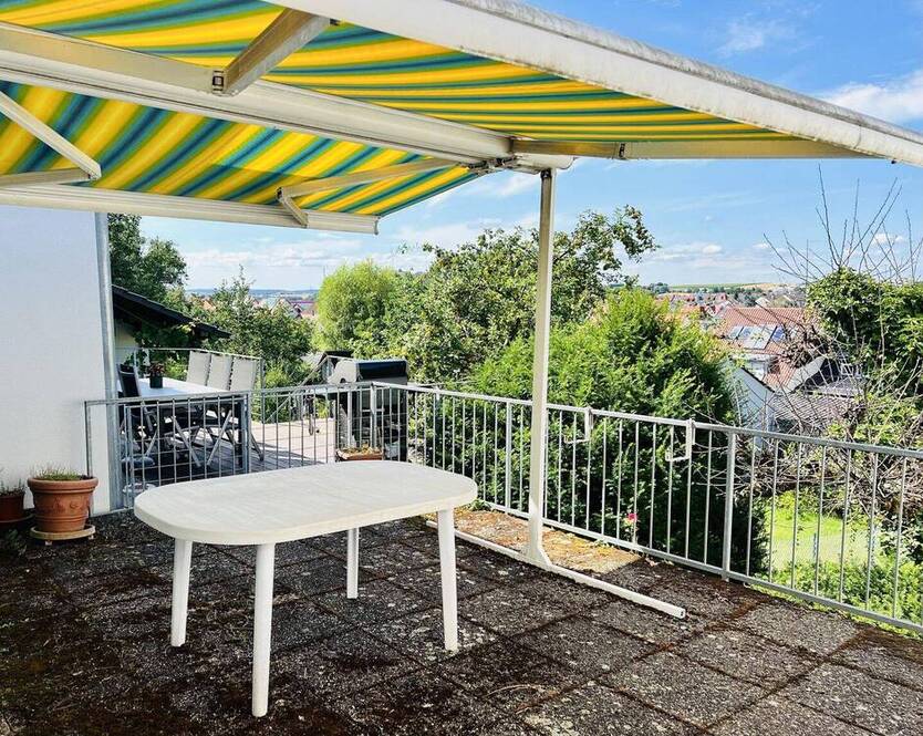 Traumhaus mit großem GartenWintergartenTerrasse und Garage in ruhiger Lage