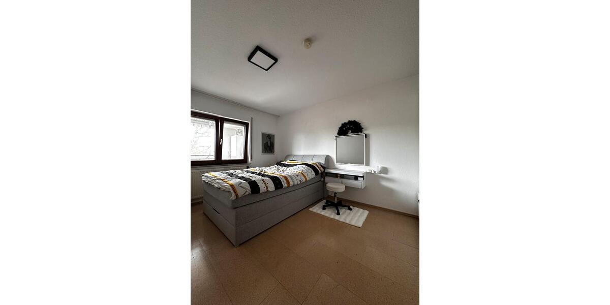 Etagenwohnung Remseck am Neckar - 3 Zimmer, 67 m&sup2;, 290.000&euro; | Angebot:26803421