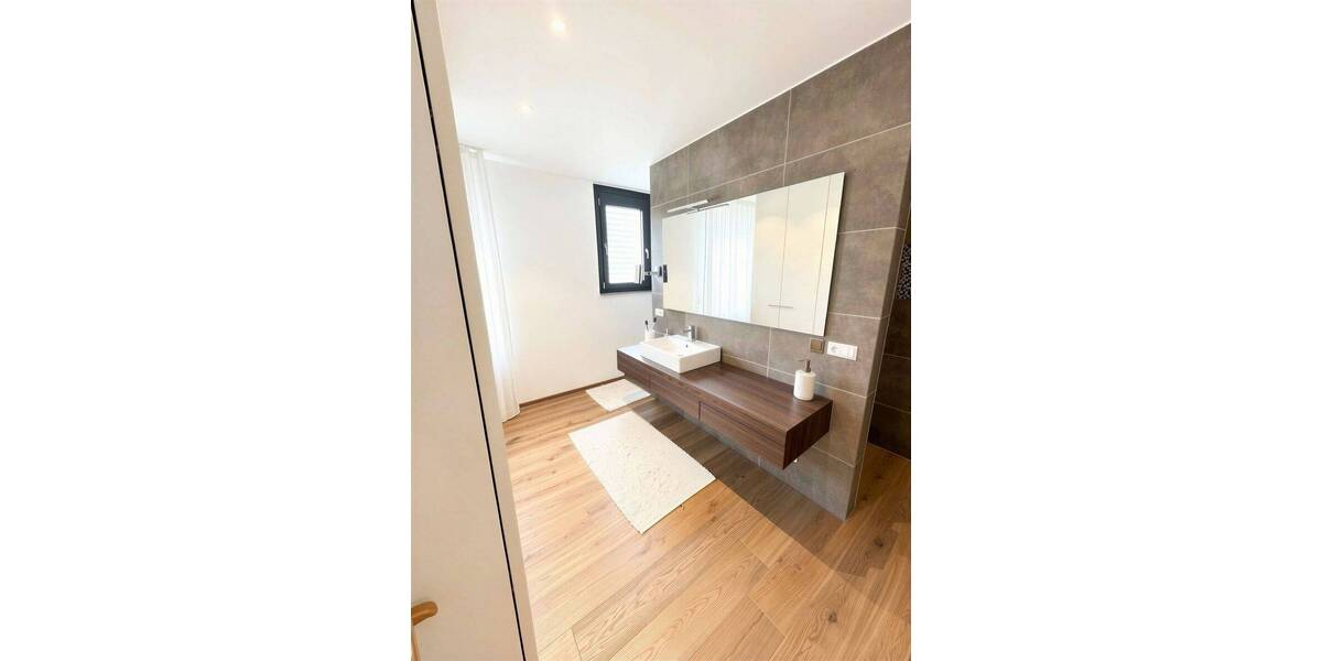 Etagenwohnung Stuttgart Nord - 2 Zimmer, 97 m&sup2;, 850.000&euro; | Angebot:26015335