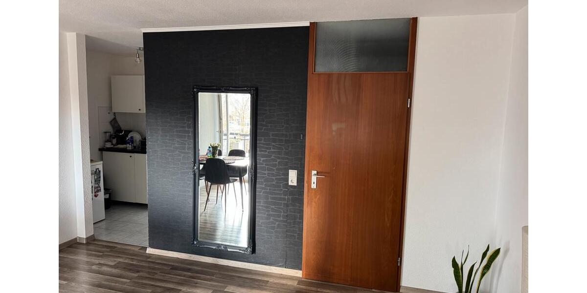 Privatverkauf: Gepflegte 2,5-Zi.-Whg. mit großem Sonnenbalkon +TG 2.5 zimmer