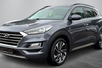 Hyundai TUCSON 141.352 km 19.990 € Weinstadt 71384