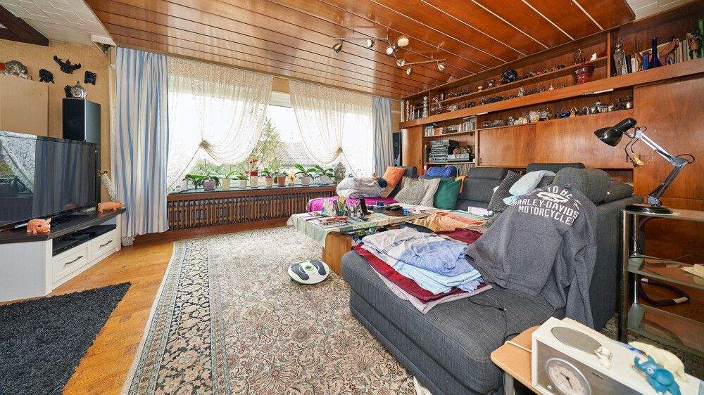 Ansprechendes Einfamilienhaus mit Garten und eigener Garage, in bester Lage von Neckarweihingen! 5 zimmer