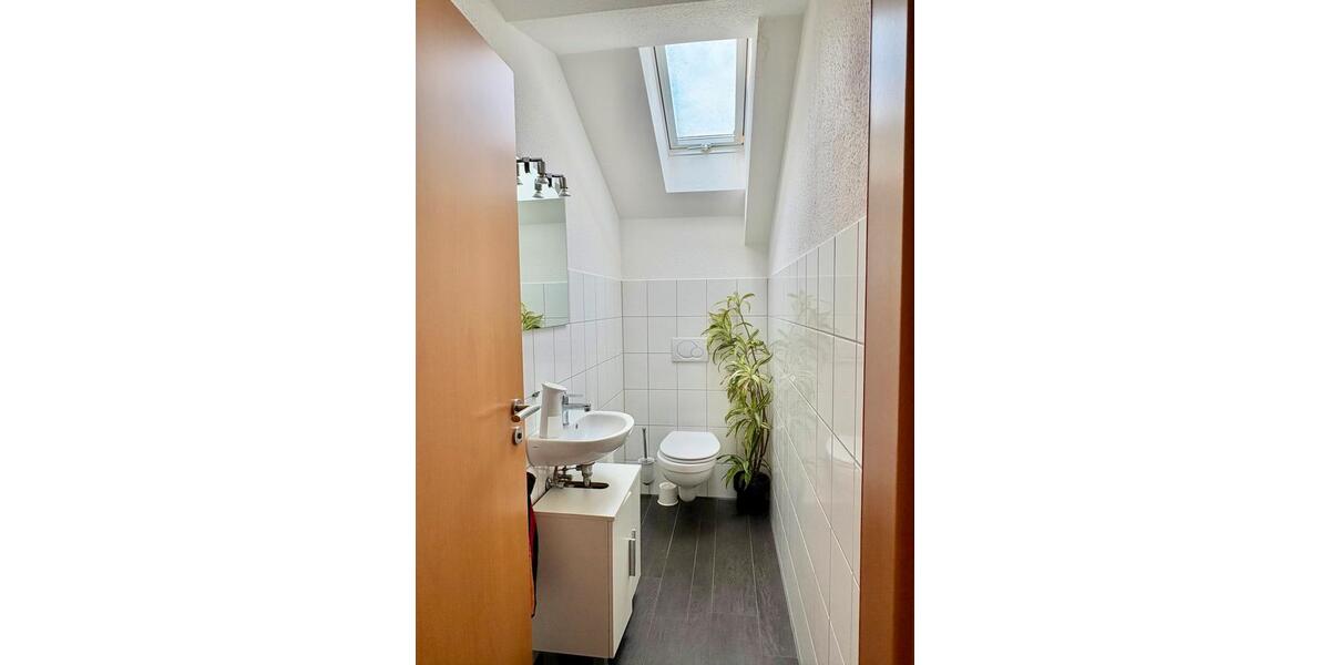 Dachgeschoßwohnung Marbach am Neckar - 5 Zimmer, 130 m&sup2;, 610.000&euro; | Angebot:27014478