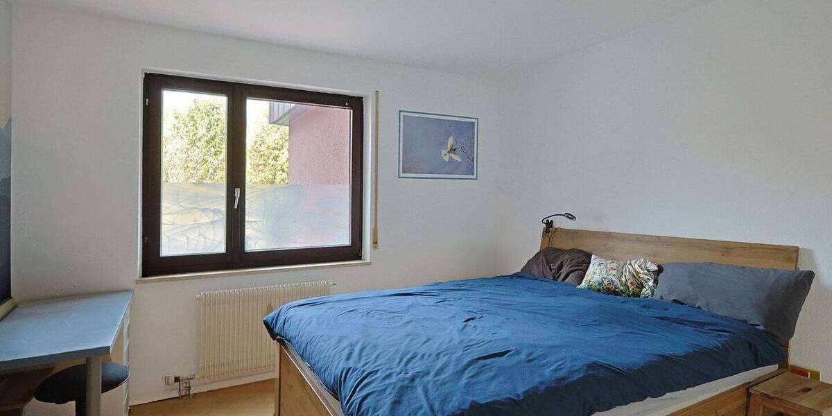 Etagenwohnung Leonberg - 3 Zimmer, 93 m&sup2;, 990&euro; | Angebot:26377735