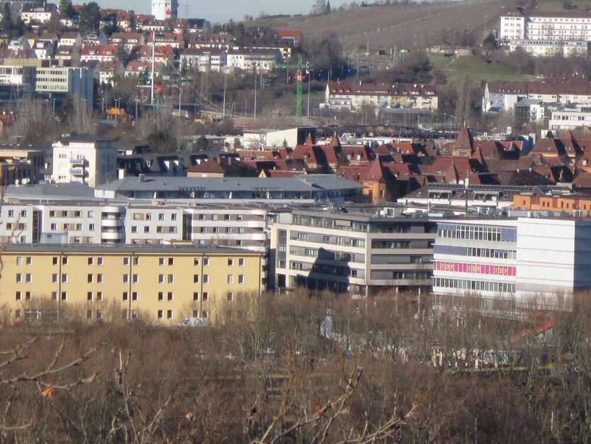 Wohnung zum Mieten in Stuttgart-Uhlandshöhe 2.300 € 130 m²