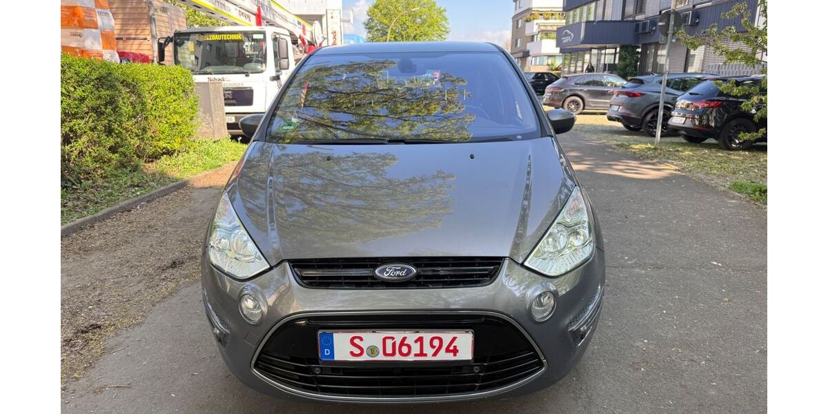 Ford S-Max 304.000 km 3.999 &euro; Fellbach 70736