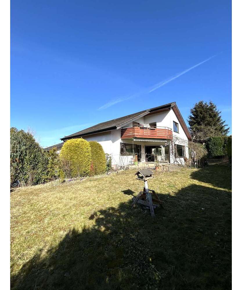 Haus zum Kaufen in Allmersbach im Tal 670.000 € 195 m²
