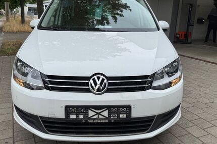 VW Sharan 49.989 km 14.999 &euro; Esslingen am Neckar 73733