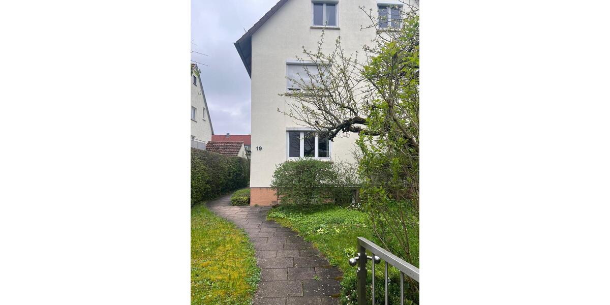 Dachgeschoßwohnung Stuttgart Stuttgart-West - 2 Zimmer, 50 m&sup2;, 650&euro; | Angebot:26368782