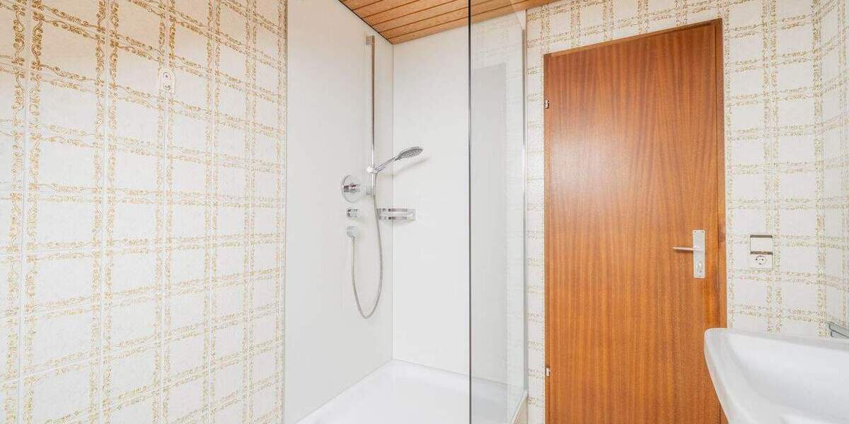 Familienglück in naturnaher Lage von Sielmingen 9 zimmer