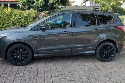 Ford Kuga 120.000 km 16.500 &euro; Stuttgart 75097