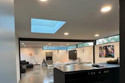 Exklusiver Bungalow Einfamilienhaus mit Pool