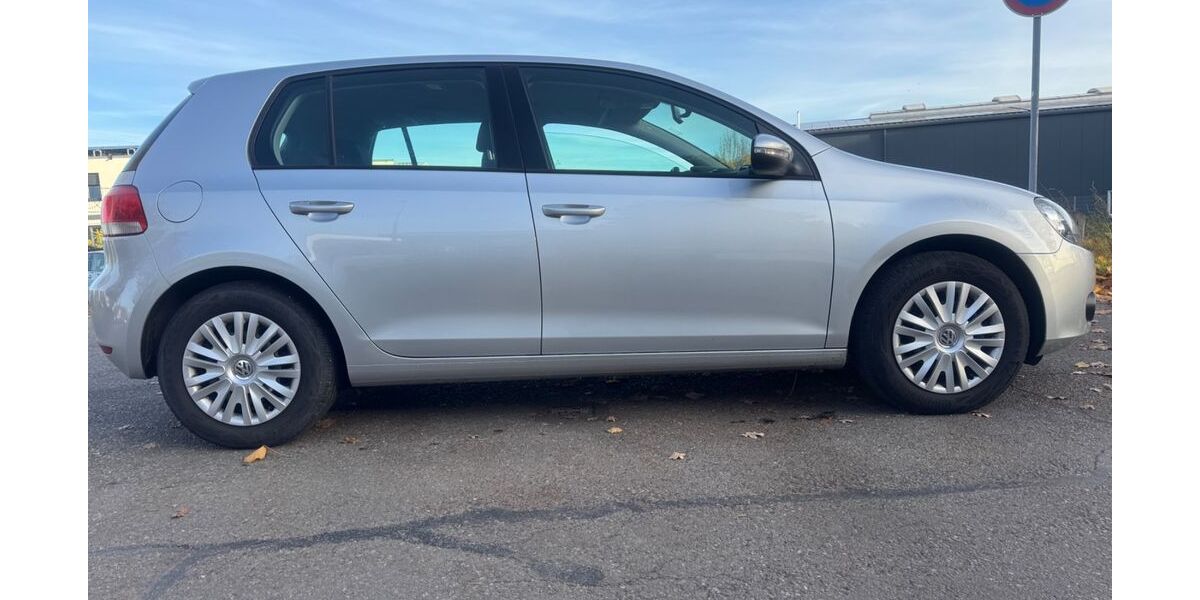 VW Golf 170.885 km 4.599 € Markgröningen 71706
