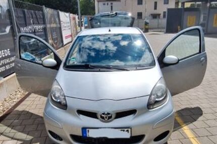 Toyota Aygo (X) 98.000 km 4.500 &euro; Ludwigsburg 71636