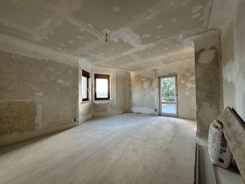 Einfamilienhaus mit EinliegerWohnung in Hoheneck
