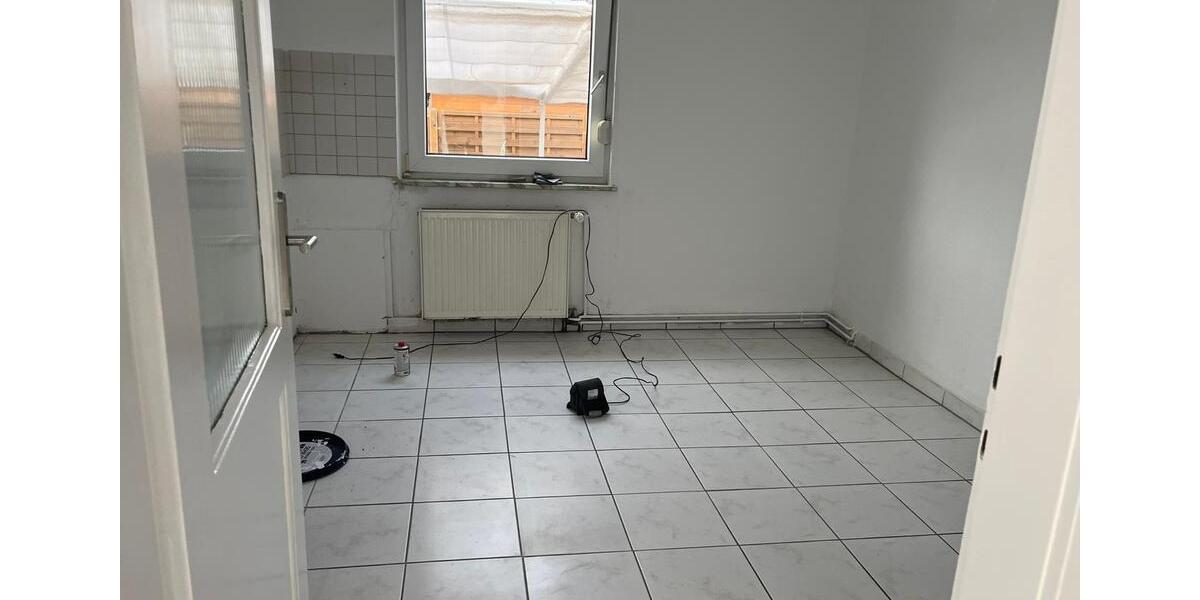 Mehrfamilienhaus, Wohnhaus Reutlingen Altenburg - 8.5 Zimmer, 180 m&sup2;, 690.000&euro; | Angebot:27157500