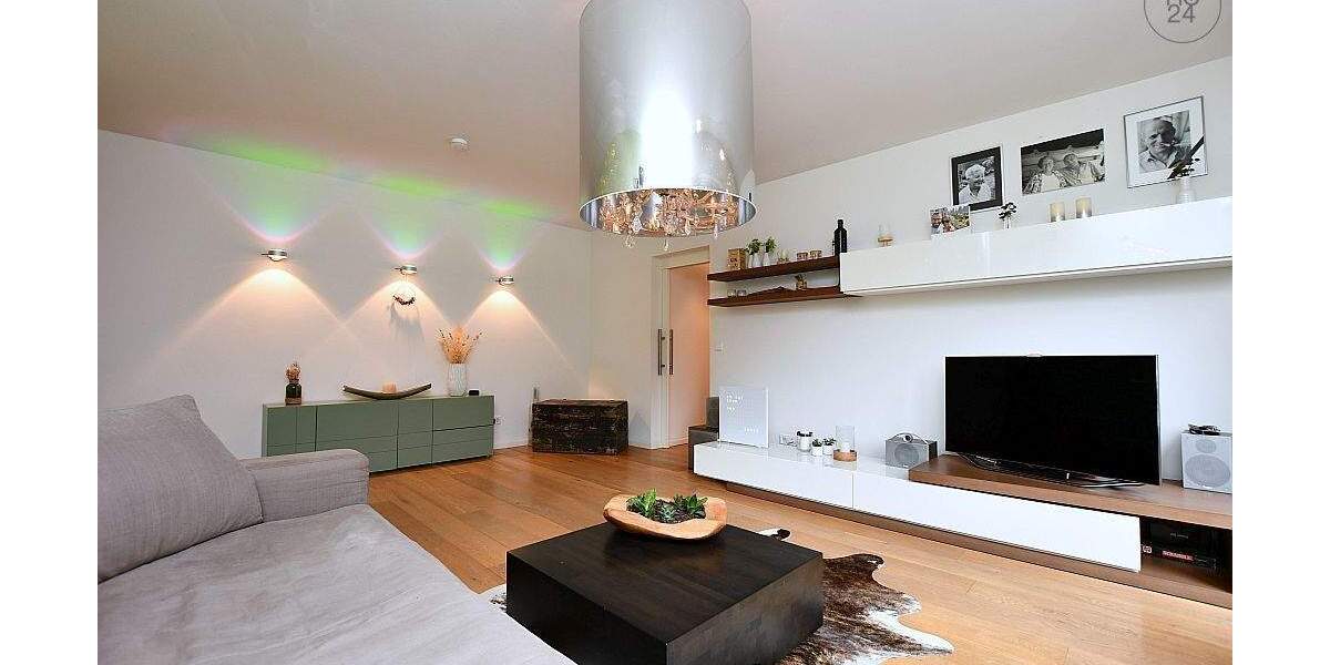 Etagenwohnung Stuttgart Ost - 2 Zimmer, 63 m&sup2;, 1.590&euro; | Angebot:25249500