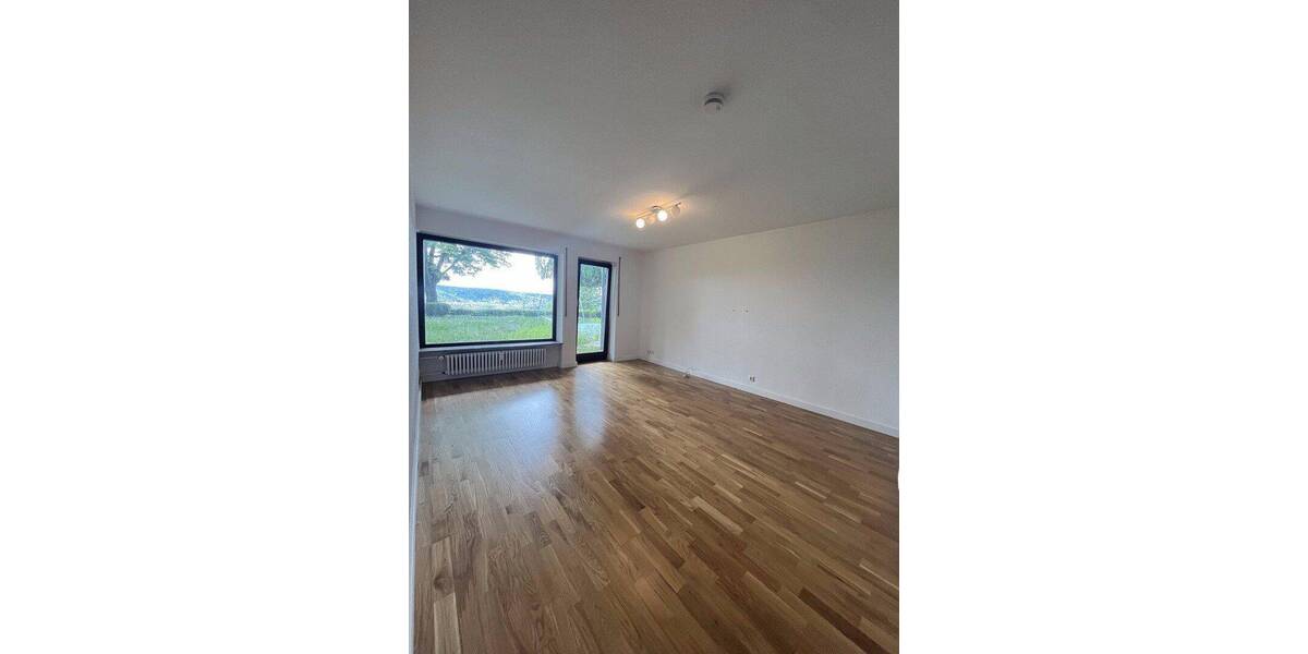 Reihenendhaus Stuttgart Nord - 7 Zimmer, 198 m&sup2;, 2.950&euro; | Angebot:26886443