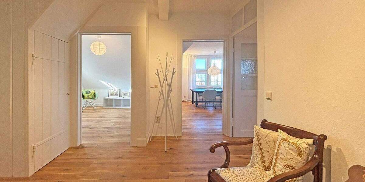 Etagenwohnung Stuttgart Sonnenberg - 4 Zimmer, 108 m&sup2;, 2.150&euro; | Angebot:25704687