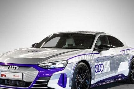 Audi RS e-tron GT 17.011 km 84.940 &euro; Stuttgart 70469