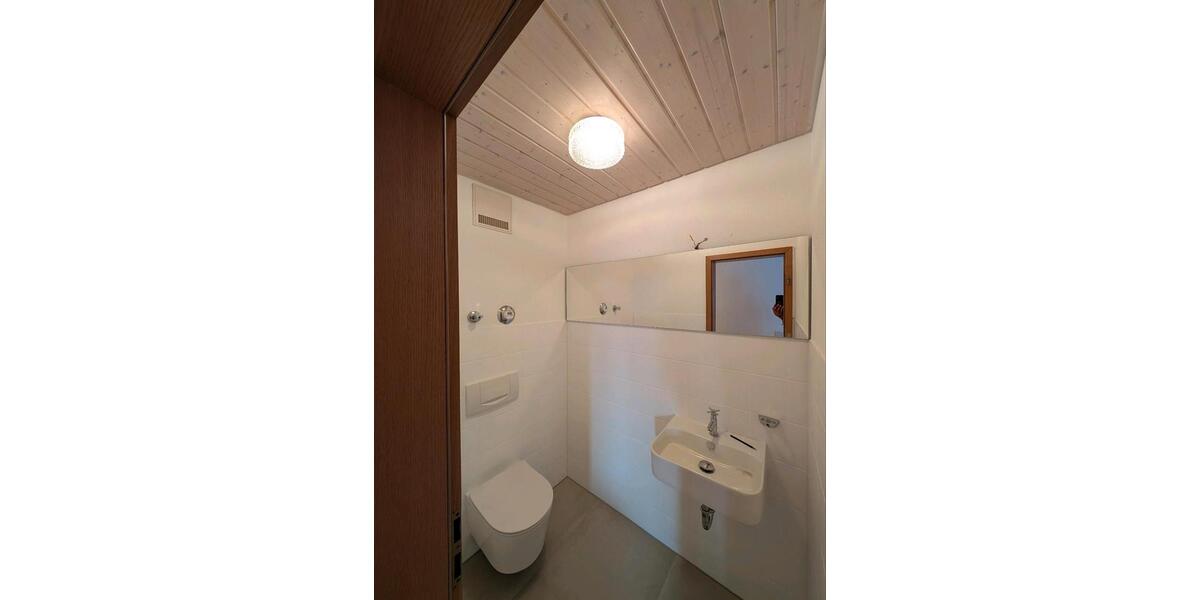 Dachgeschoßwohnung Stuttgart Stuttgart-West - 3 Zimmer, 76 m&sup2;, 950&euro; | Angebot:25174543