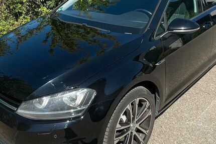 VW Golf 132.000 km 9.800 &euro; Besigheim 74354