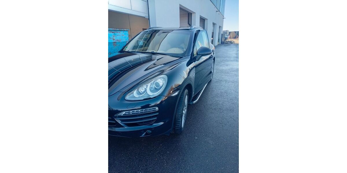 Porsche Cayenne 303.000 km 10.500 &euro; Weinstadt 71384