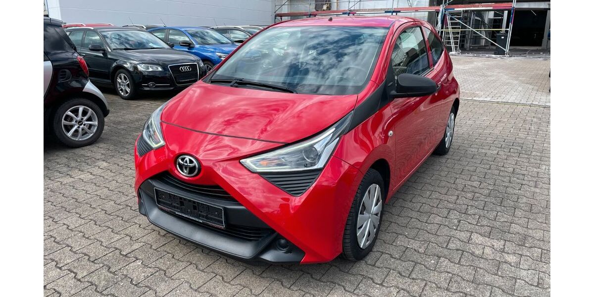 Toyota Aygo (X) 138.427 km 5.695 € Stuttgart 70597