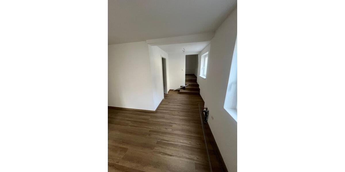 Erdgeschoßwohnung Stuttgart Vaihingen - 4 Zimmer, 20 m&sup2;, 1.200&euro; | Angebot:25418111