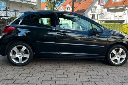 Peugeot 207 142.100 km 2.350 &euro; Sachsenheim 74343