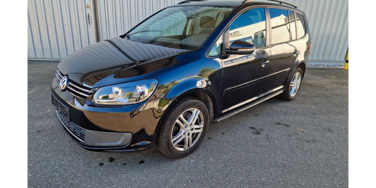 VW Touran 256.000 km 5.789 &euro; Schlierbach 73278