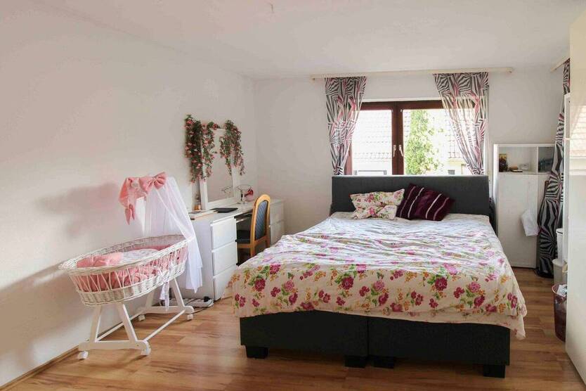 Teilvermietetes MFH mit 4 Einheiten und Top-Potenzial in Sackgassenlage zur flexiblen Nutzung 1 zimmer