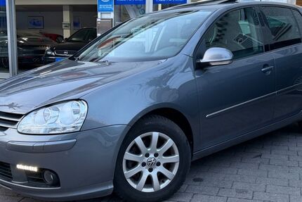 VW Golf 160.000 km 5.900 &euro; Nürtingen bei Stuttgart 72622