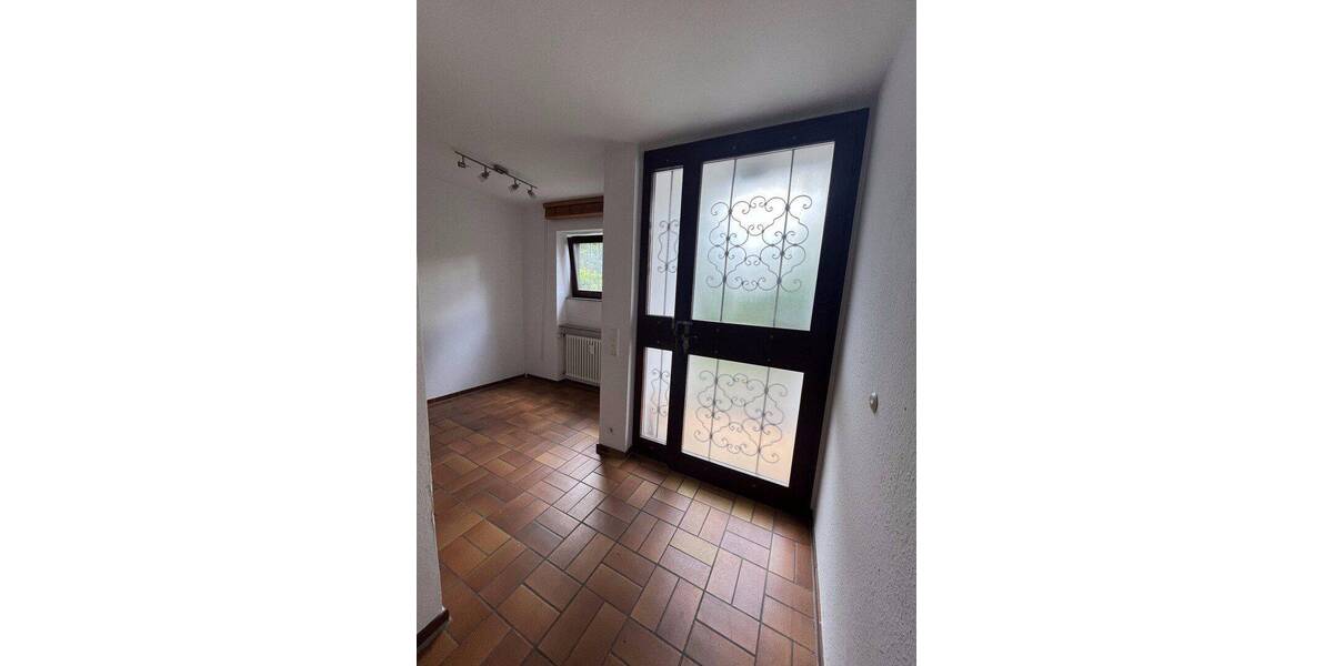 Reihenendhaus Stuttgart Nord - 7 Zimmer, 198 m&sup2;, 2.950&euro; | Angebot:26886443