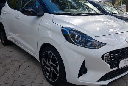 Hyundai i10 9.600 km 15.450 &euro; Böblingen 71034
