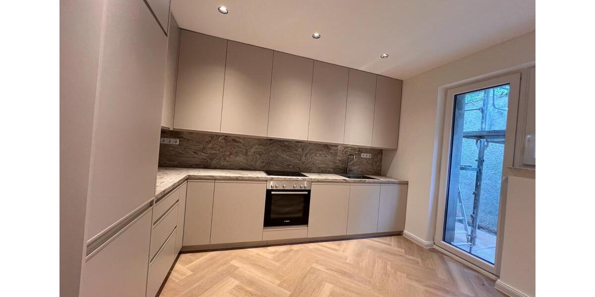 Frisch sanierte 3-Zimmer-Erdgeschoßwohnung mit Terrasse und hochwertiger Einbauküche 3 zimmer