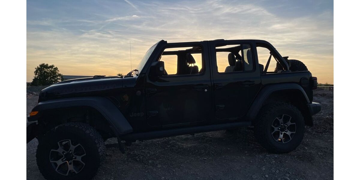 Jeep Wrangler 96.000 km 39.999 &euro; Stuttgart 70565