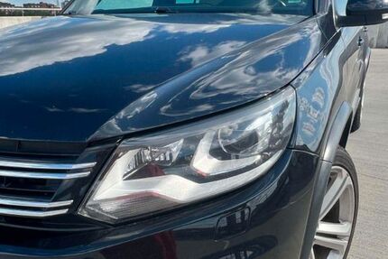 VW Tiguan 84.000 km 12.500 € Stuttgart 70319