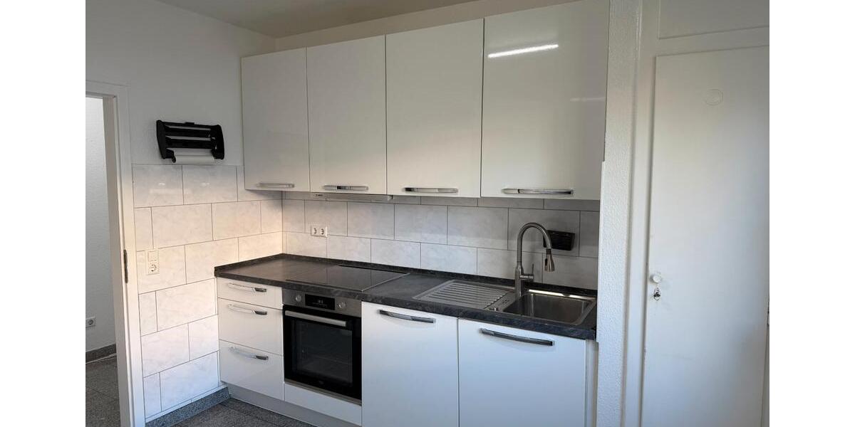 Etagenwohnung Esslingen am Neckar Pliensauvorstadt - 4 Zimmer, 110 m&sup2;, 1.500&euro; | Angebot:26271063