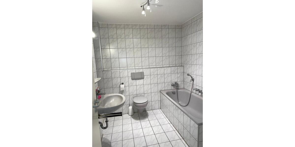 Etagenwohnung Steinheim an der Murr - 2.5 Zimmer, 70 m&sup2;, 890&euro; | Angebot:26020893