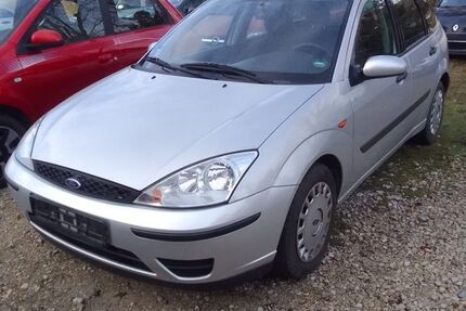 Ford Focus 106.000 km 2.350 € Kirchheim Unter Teck 73230