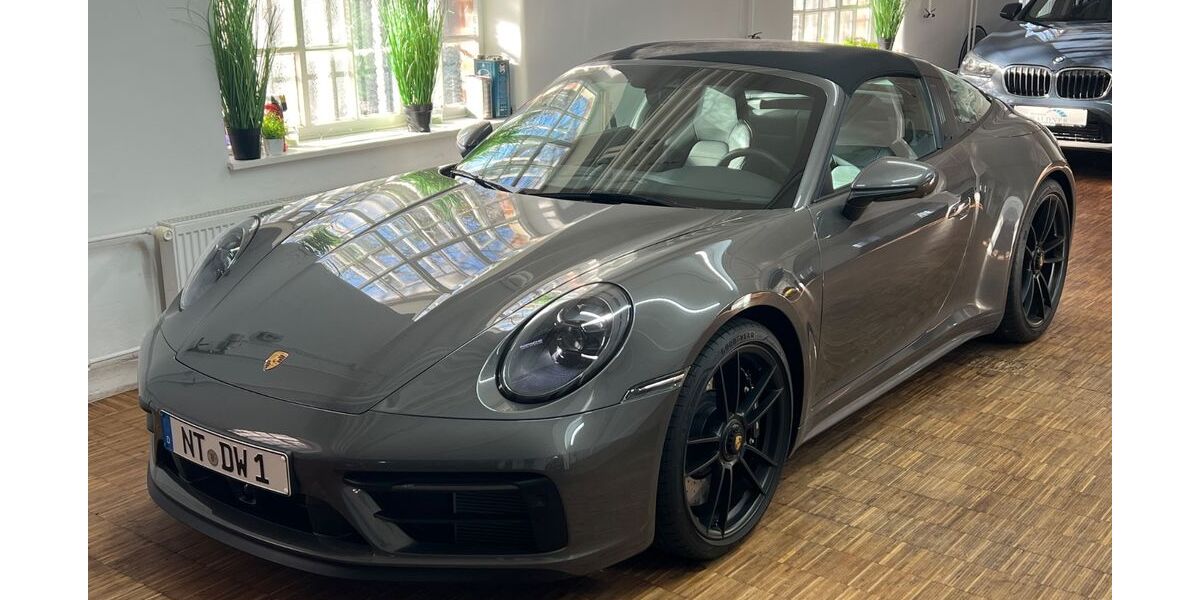 Porsche 992 6.900 km 180.900 &euro; Frickenhausen 72636