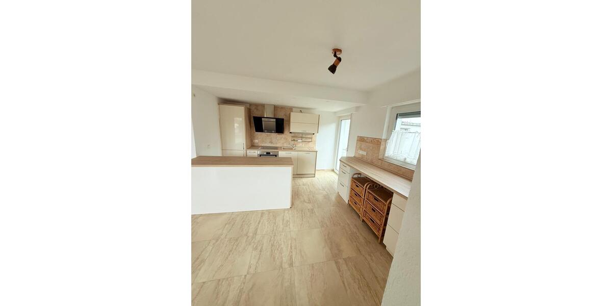 Erdgeschoßwohnung Ludwigsburg Eglosheim - 2 Zimmer, 84 m&sup2;, 1.100&euro; | Angebot:26234296