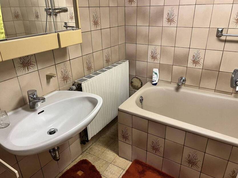 Traumhaus mit großem GartenWintergartenTerrasse und Garage in ruhiger Lage