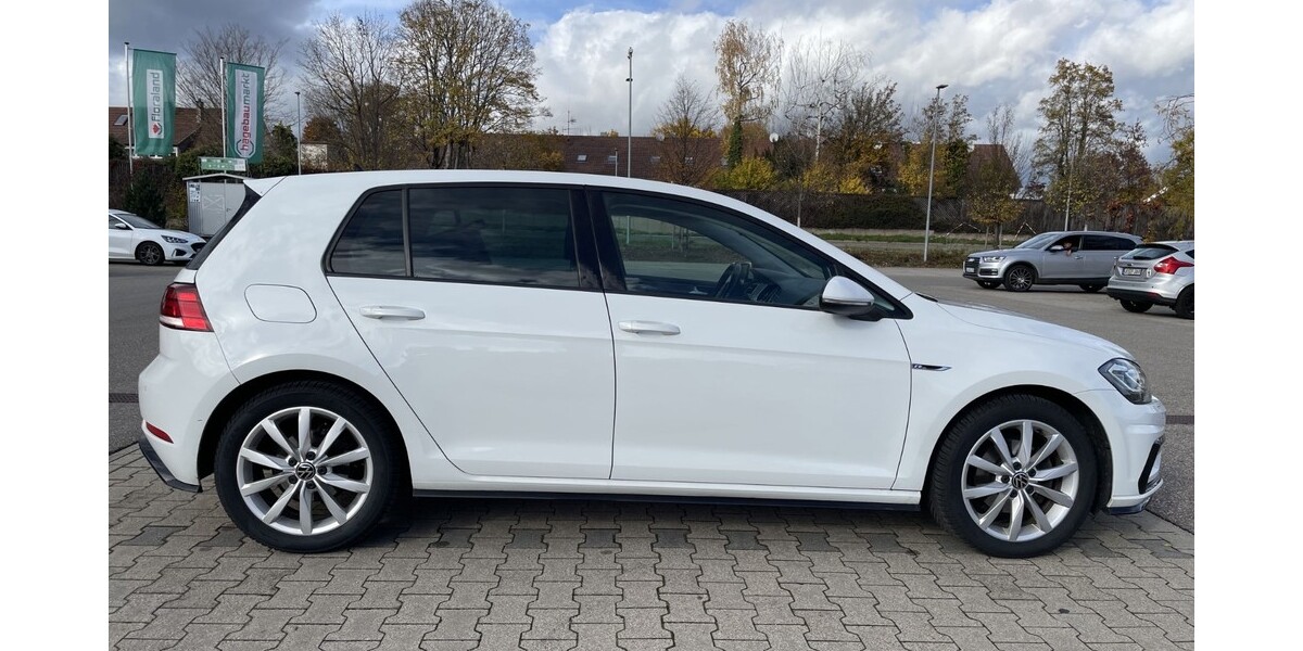 VW Golf 129.000 km 14.500 € Ditzingen 71254