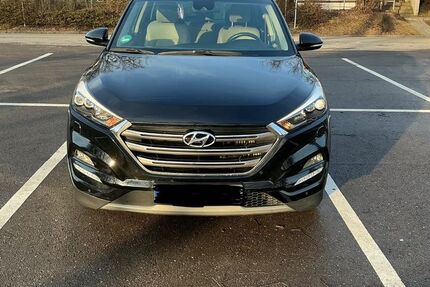 Hyundai TUCSON 157.000 km 13.900 &euro; Rudersberg 73635