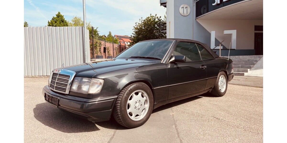 Mercedes-Benz CE 300 204.000 km 19.900 € Korntal-Münchingen 70825