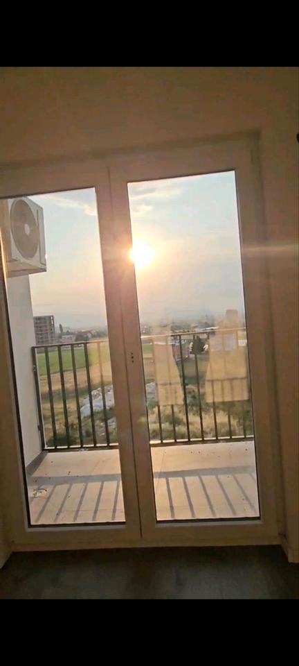 Shitet Banesa shum lir : 2 dhoma , Balkon ne Prizeren Kosovë