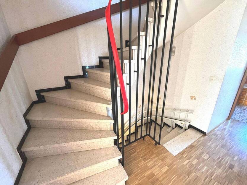Doppelhaushälfte in ruhiger Ortsrandlage.